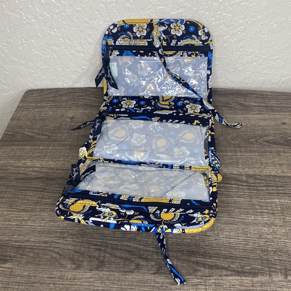 Traveling jewelry or makeup bag - Picture 4 of 8